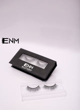 Load image into Gallery viewer, FLUTTERY Single Pair Regular Lashes
